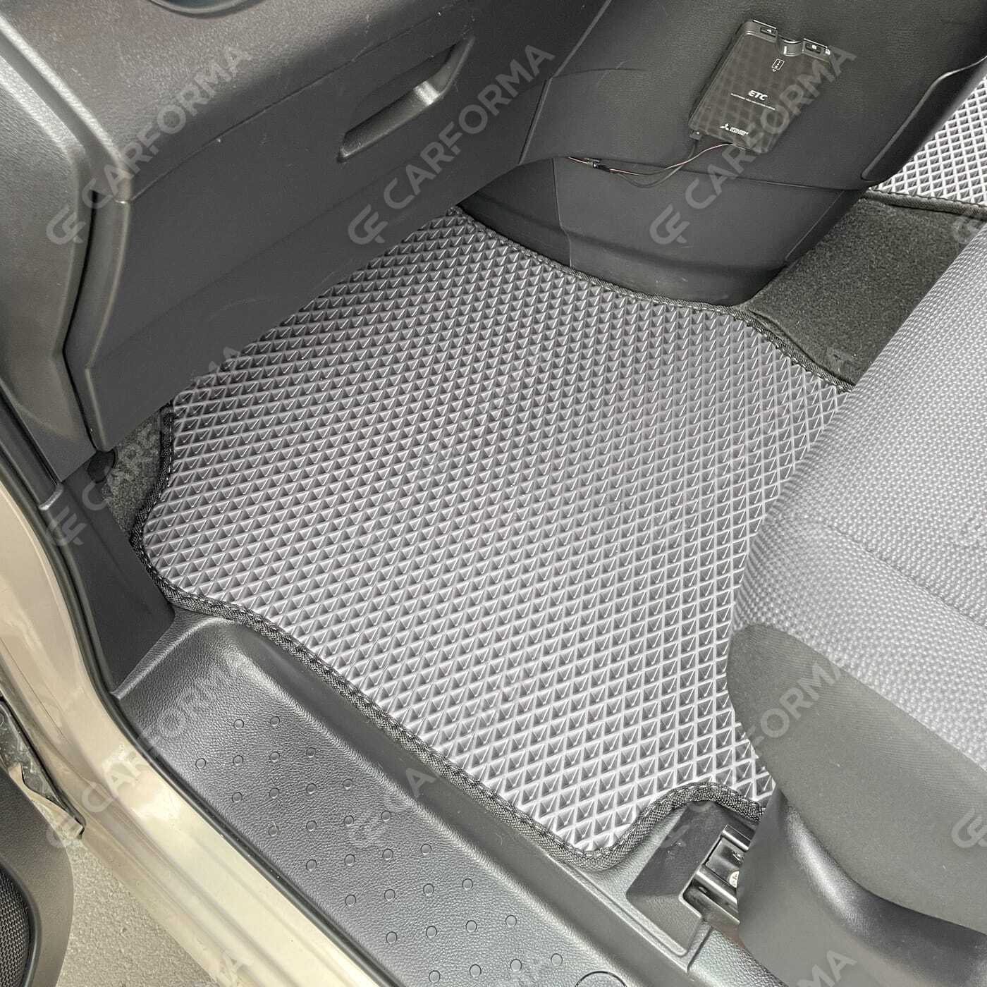 Коврики на Nissan Serena (C27) 2016&nbsp;-&nbsp;2022 в Улан-Удэ