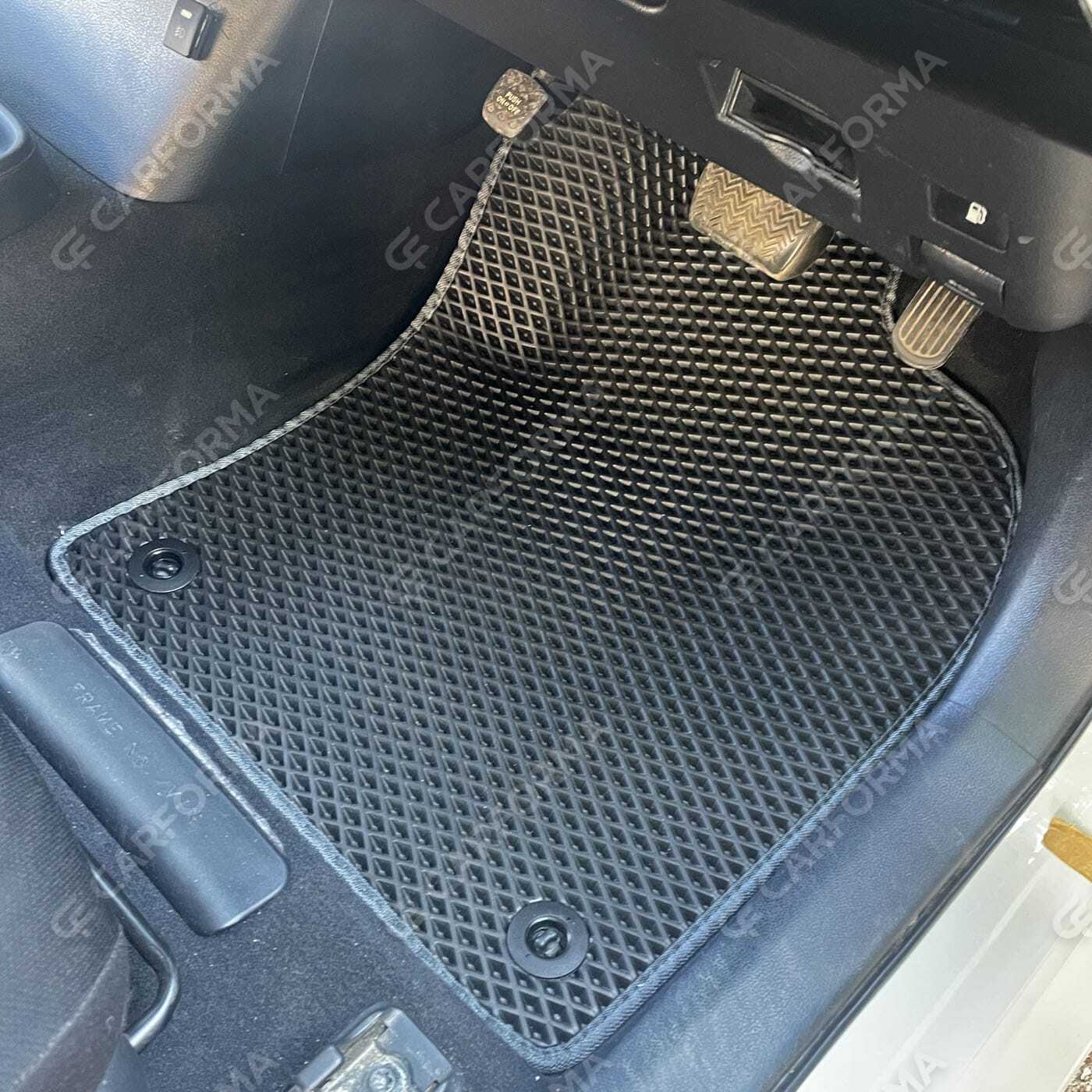 Коврики на Toyota Prius (50) 2015&nbsp;-&nbsp;2023 в Улан-Удэ