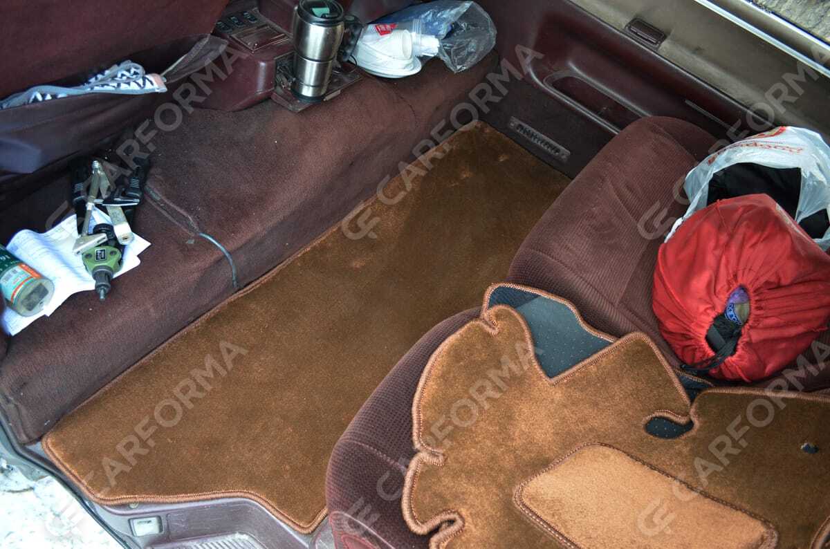 Ворсовые коврики на Toyota Hiace (H100) 1989&nbsp;-&nbsp;2005 в Улан-Удэ