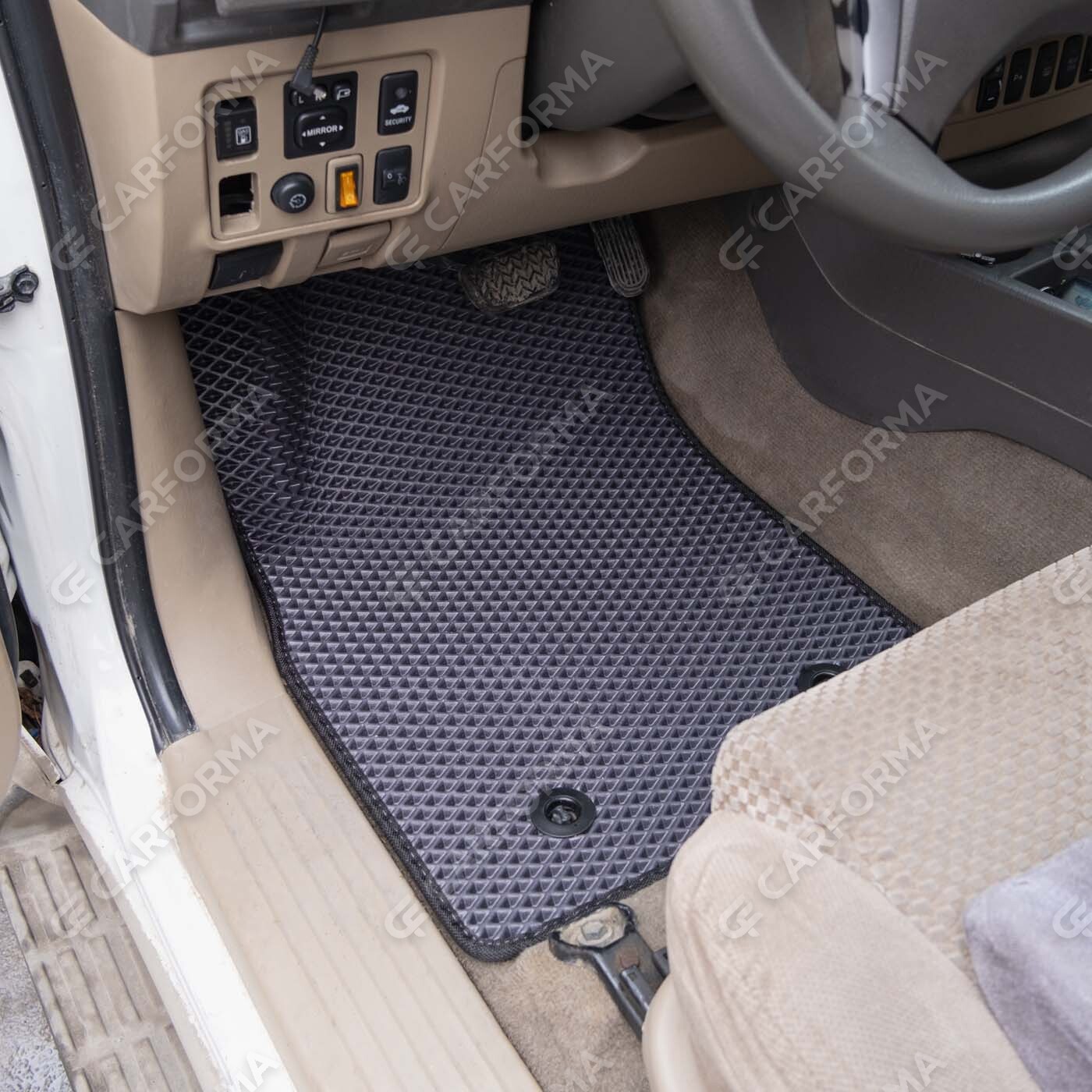 Коврики на Toyota Fortuner I 2004&nbsp;-&nbsp;2015 в Улан-Удэ