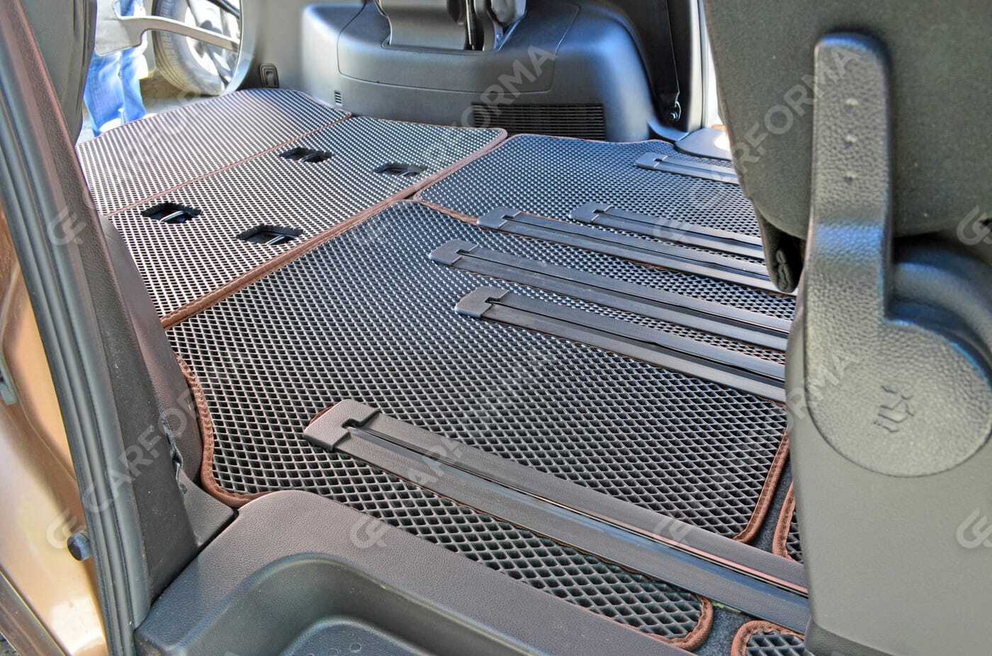 Коврики на Nissan Serena (C26) 2010&nbsp;-&nbsp;2016 в Улан-Удэ