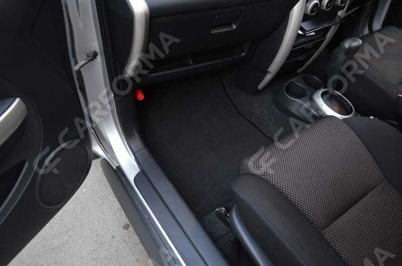 Ворсовые коврики на Toyota Ist I 2002&nbsp;-&nbsp;2007 в Улан-Удэ