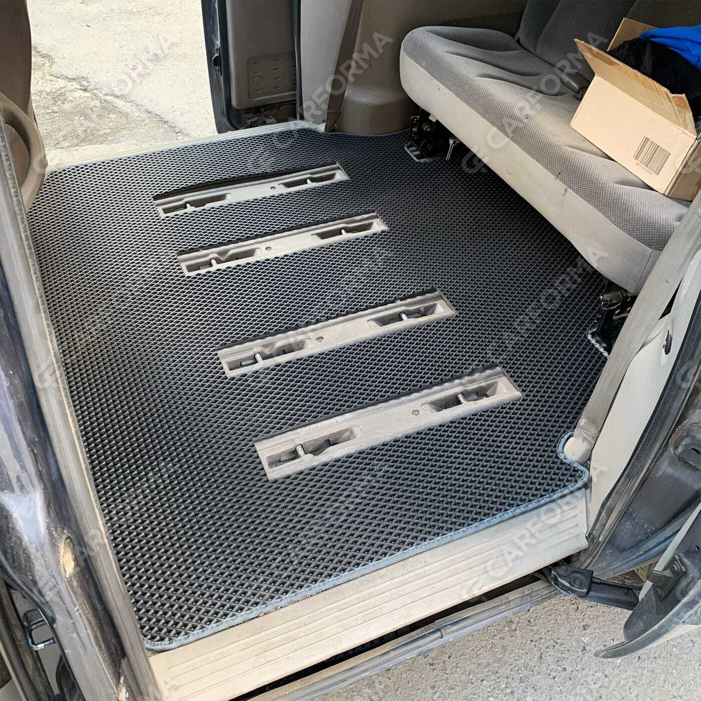 Коврики на Dodge Caravan (RG) 2000&nbsp;-&nbsp;2007 в Улан-Удэ