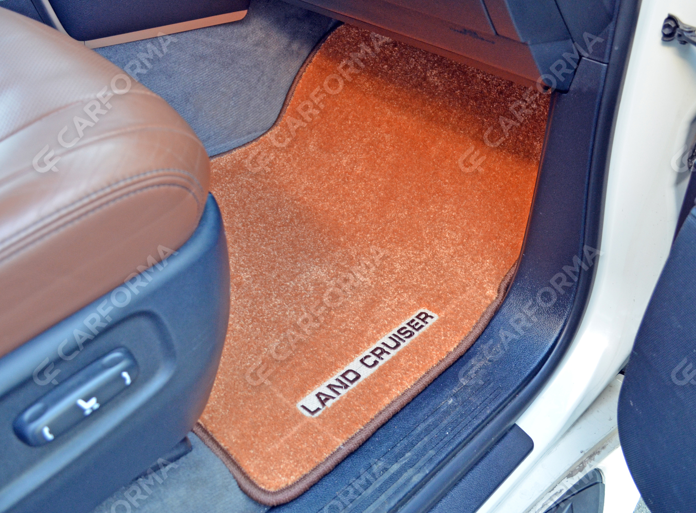 Ворсовые коврики на Toyota Land Cruiser 200 2007&nbsp;-&nbsp;2021 в Улан-Удэ