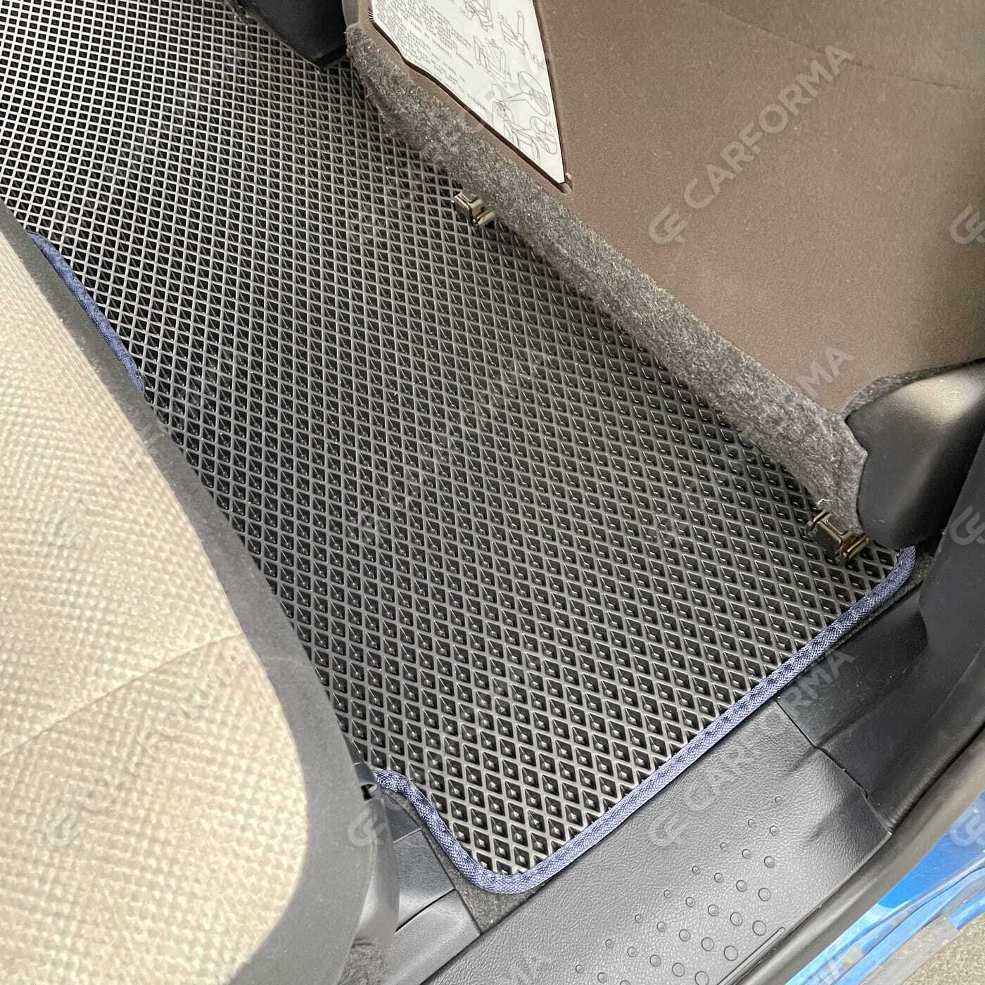 Коврики на Toyota Sienta II 2015&nbsp;-&nbsp;2022 в Улан-Удэ