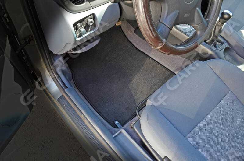 Ворсовые коврики на Nissan Almera II (N16) 2000&nbsp;-&nbsp;2006 в Улан-Удэ