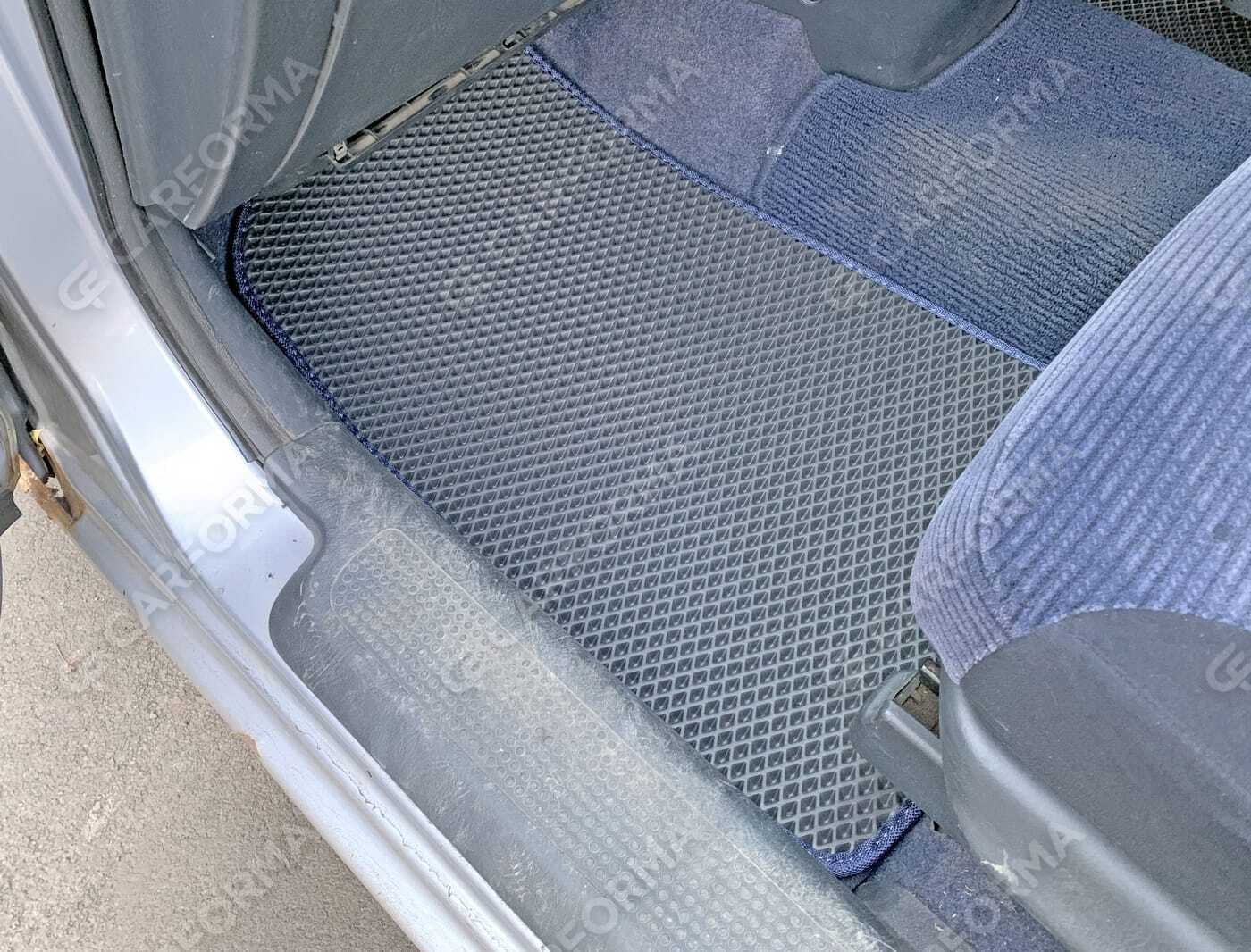 Ворсовые коврики на Honda Stream I 4wd 2000&nbsp;-&nbsp;2006 в Улан-Удэ