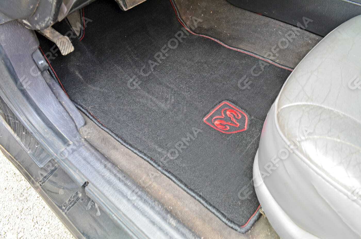 Коврики на Dodge Intrepid II 1997&nbsp;-&nbsp;2004 в Улан-Удэ