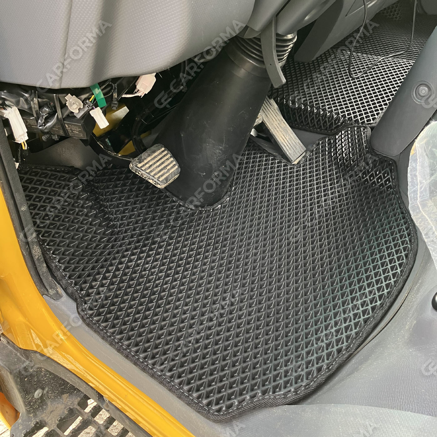 Коврики на Isuzu ELF VI широкая кабина 2006&nbsp;-&nbsp;2026 в Улан-Удэ