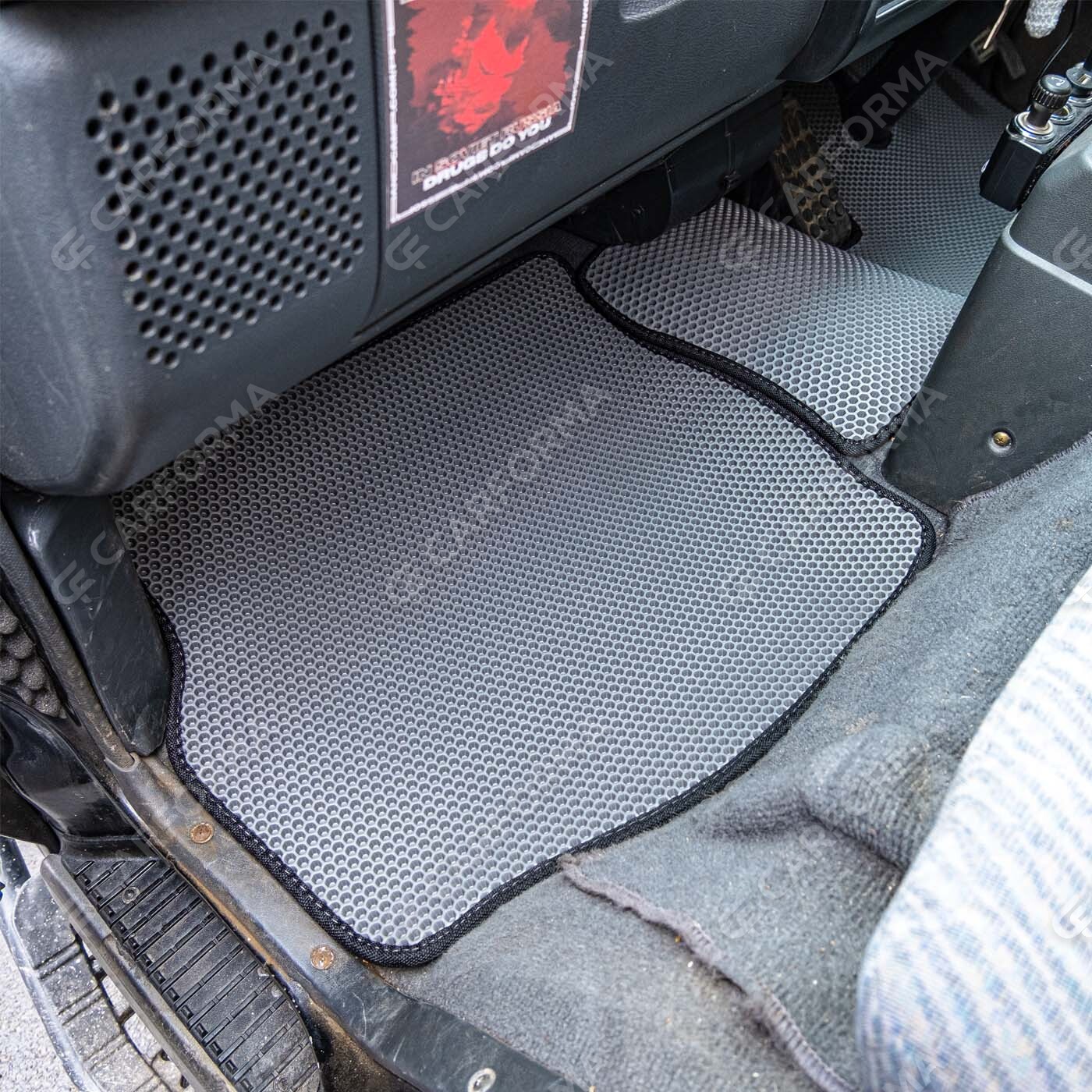 Ворсовые коврики на Mitsubishi Delica 3 1986&nbsp;-&nbsp;1999 в Улан-Удэ