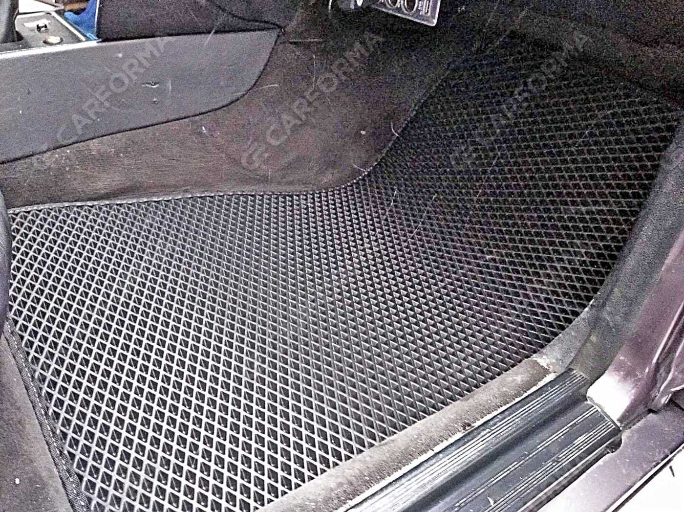 Коврики на Mercedes 190 (W201) 1982&nbsp;-&nbsp;1993 в Улан-Удэ