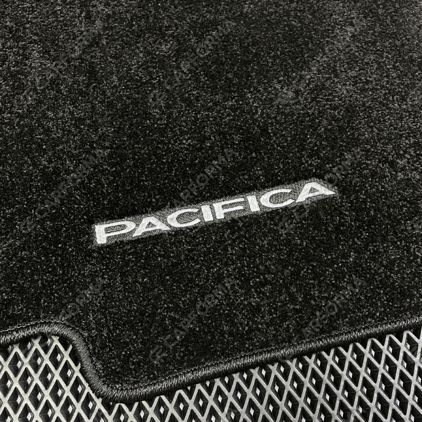 Коврики на Chrysler Pacifica I 2003&nbsp;-&nbsp;2008 в Улан-Удэ