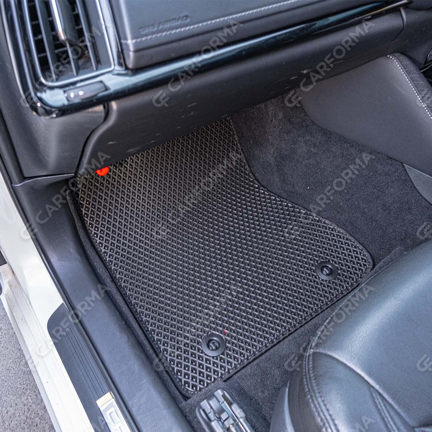 Коврики на Toyota Crown (S220) 2017&nbsp;-&nbsp;2022 в Улан-Удэ