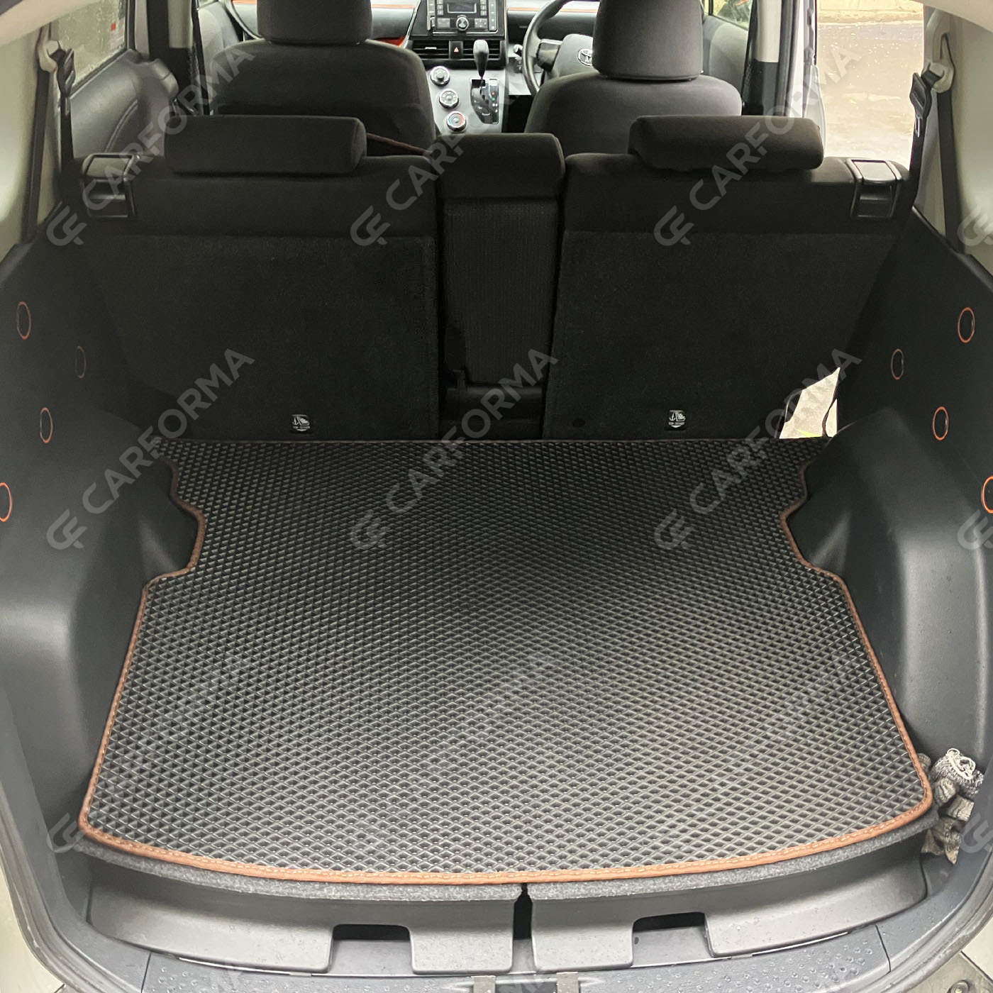Коврики на Toyota Sienta II 2015&nbsp;-&nbsp;2022 в Улан-Удэ