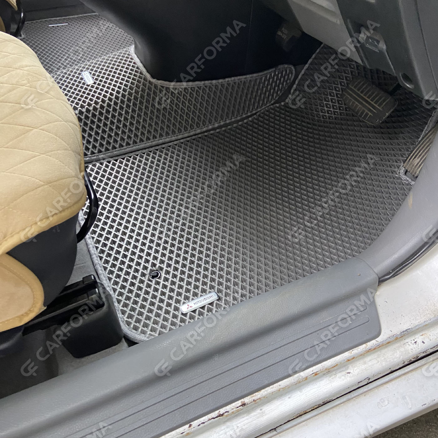 Ворсовые коврики на Mitsubishi Airtrek 2001&nbsp;-&nbsp;2008 в Улан-Удэ