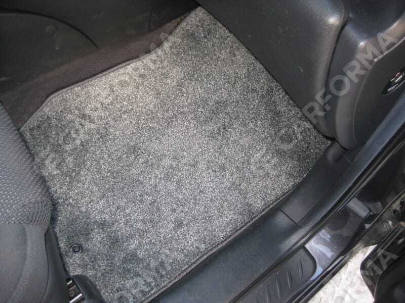 Ворсовые коврики на KIA Carens II 2006&nbsp;-&nbsp;2012 в Улан-Удэ