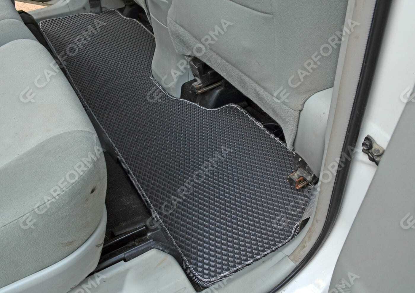 Коврики на Toyota Prius Alpha 2011&nbsp;-&nbsp;2021 в Улан-Удэ