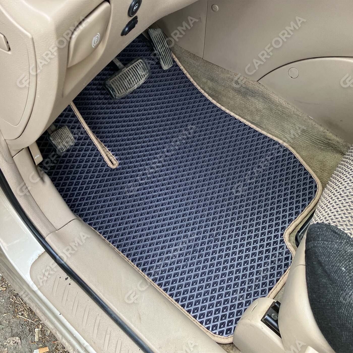 Ворсовые коврики на KIA Carens II 2006&nbsp;-&nbsp;2012 в Улан-Удэ