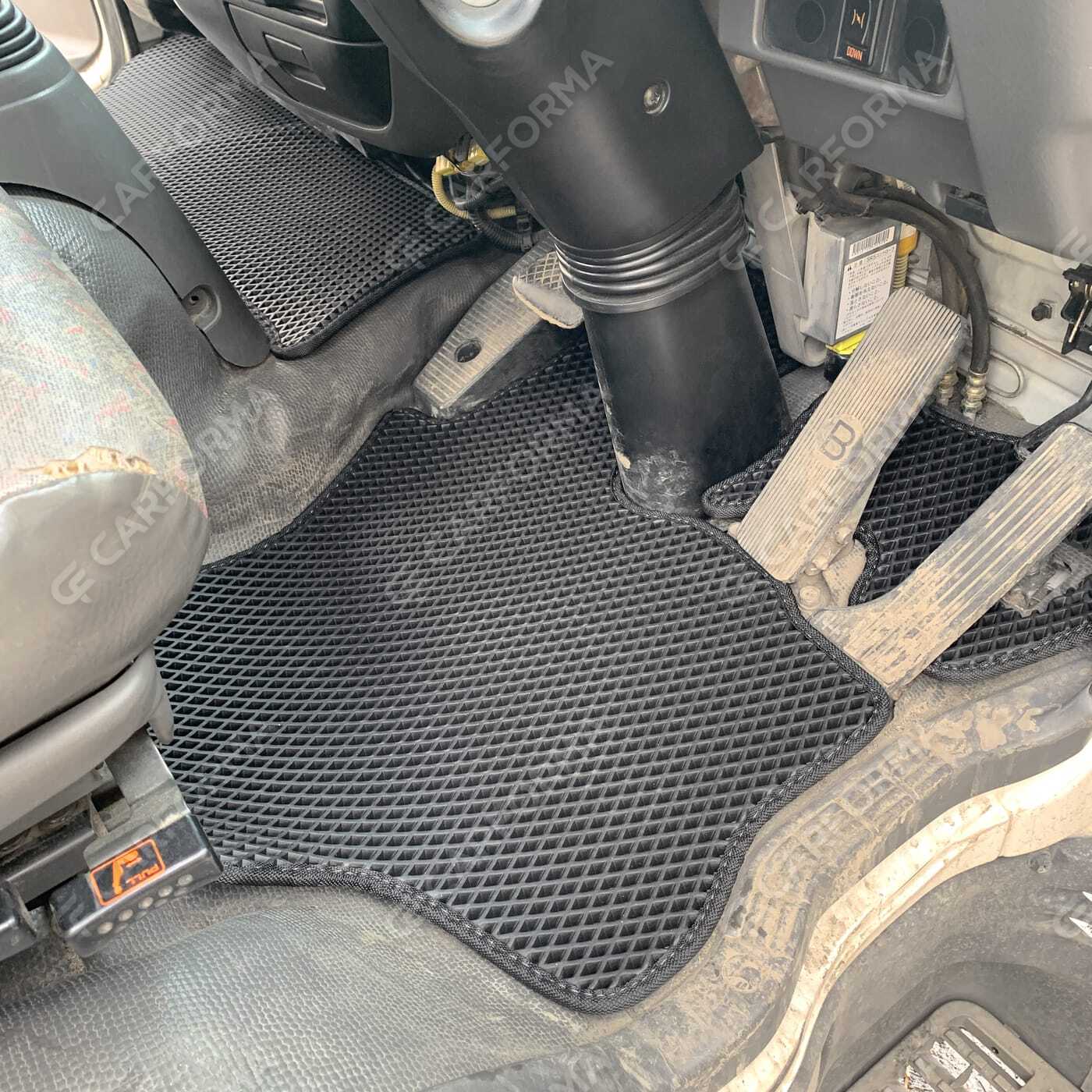 Ворсовые коврики на Isuzu Forward IV узкая кабина 1994&nbsp;-&nbsp;2009 в Улан-Удэ