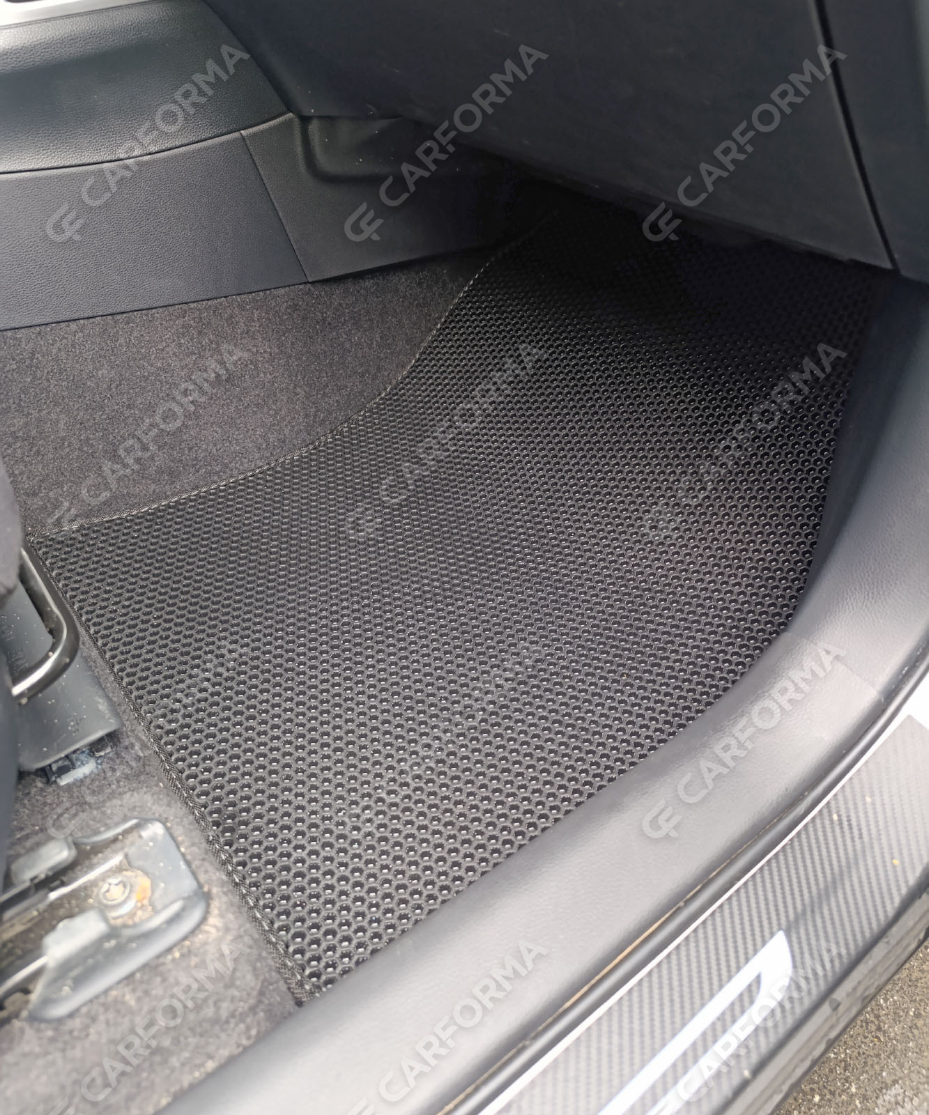 Ворсовые коврики на Toyota Corolla Cross 2021&nbsp;-&nbsp;2026 в Улан-Удэ