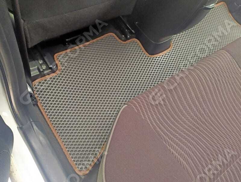 Ворсовые коврики на Toyota Aqua (P10) 2011&nbsp;-&nbsp;2021 в Улан-Удэ