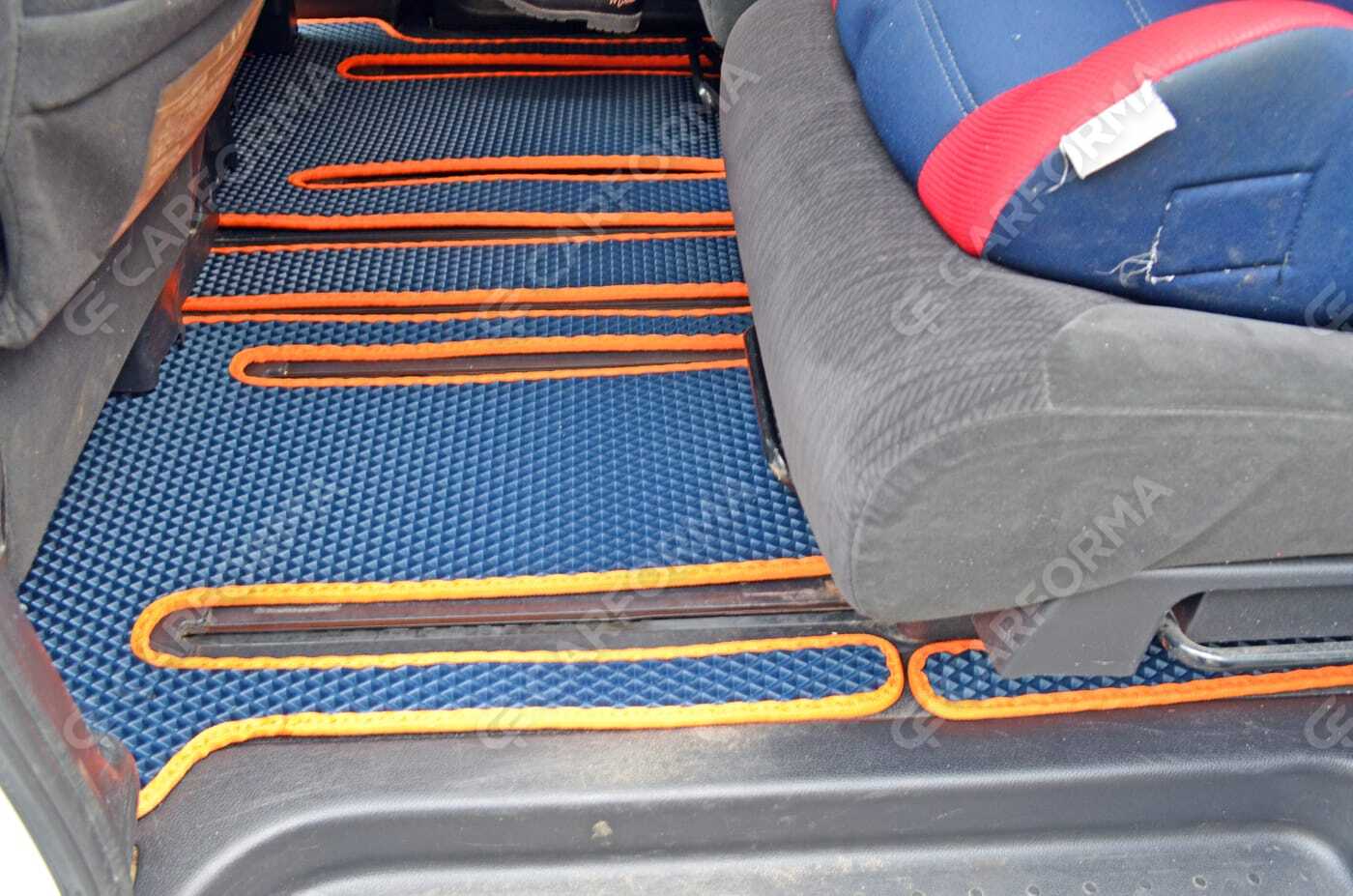 Ворсовые коврики на Nissan Serena (C25) 2005&nbsp;-&nbsp;2010 в Улан-Удэ