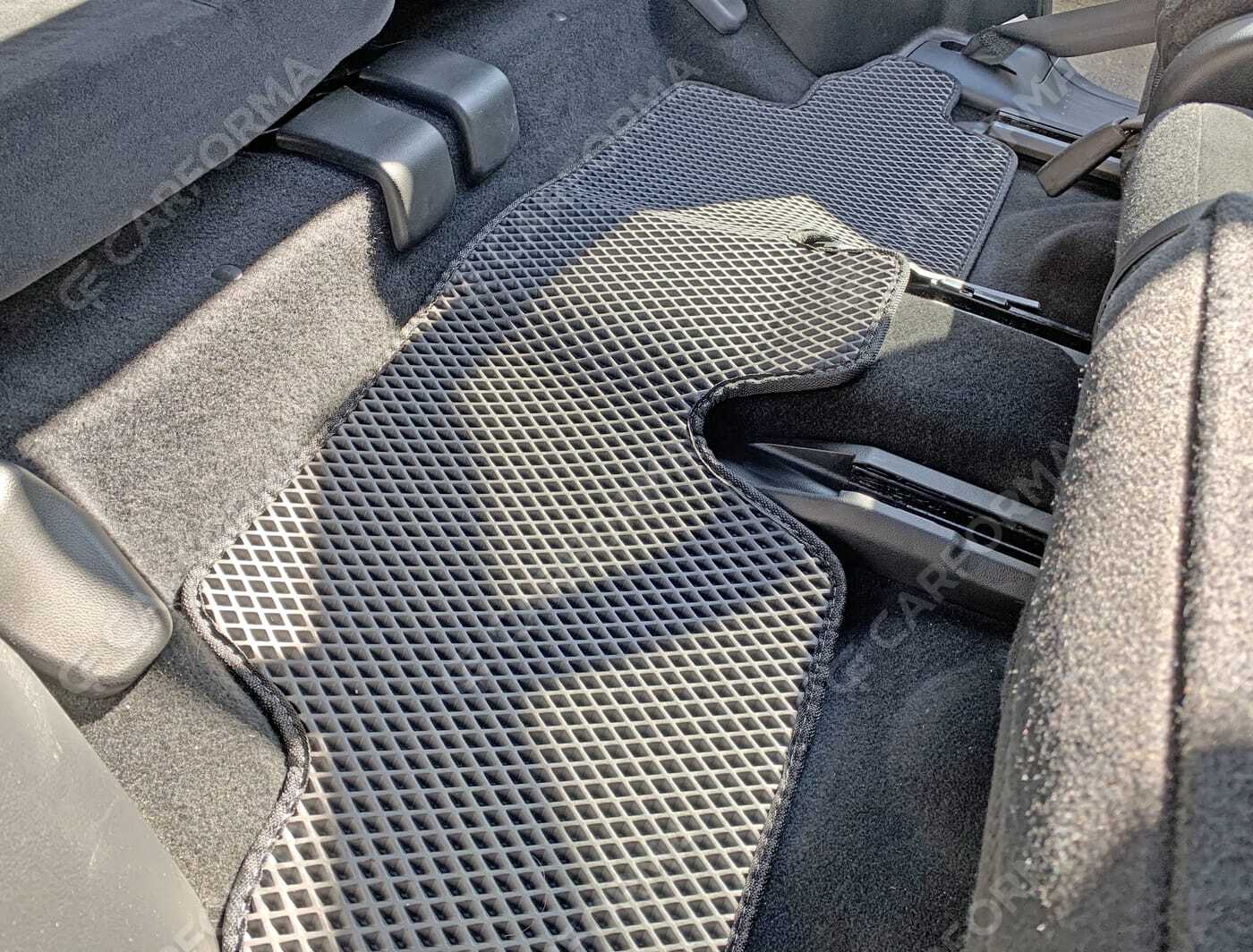 Коврики на Honda Stream II 2006&nbsp;-&nbsp;2014 в Улан-Удэ