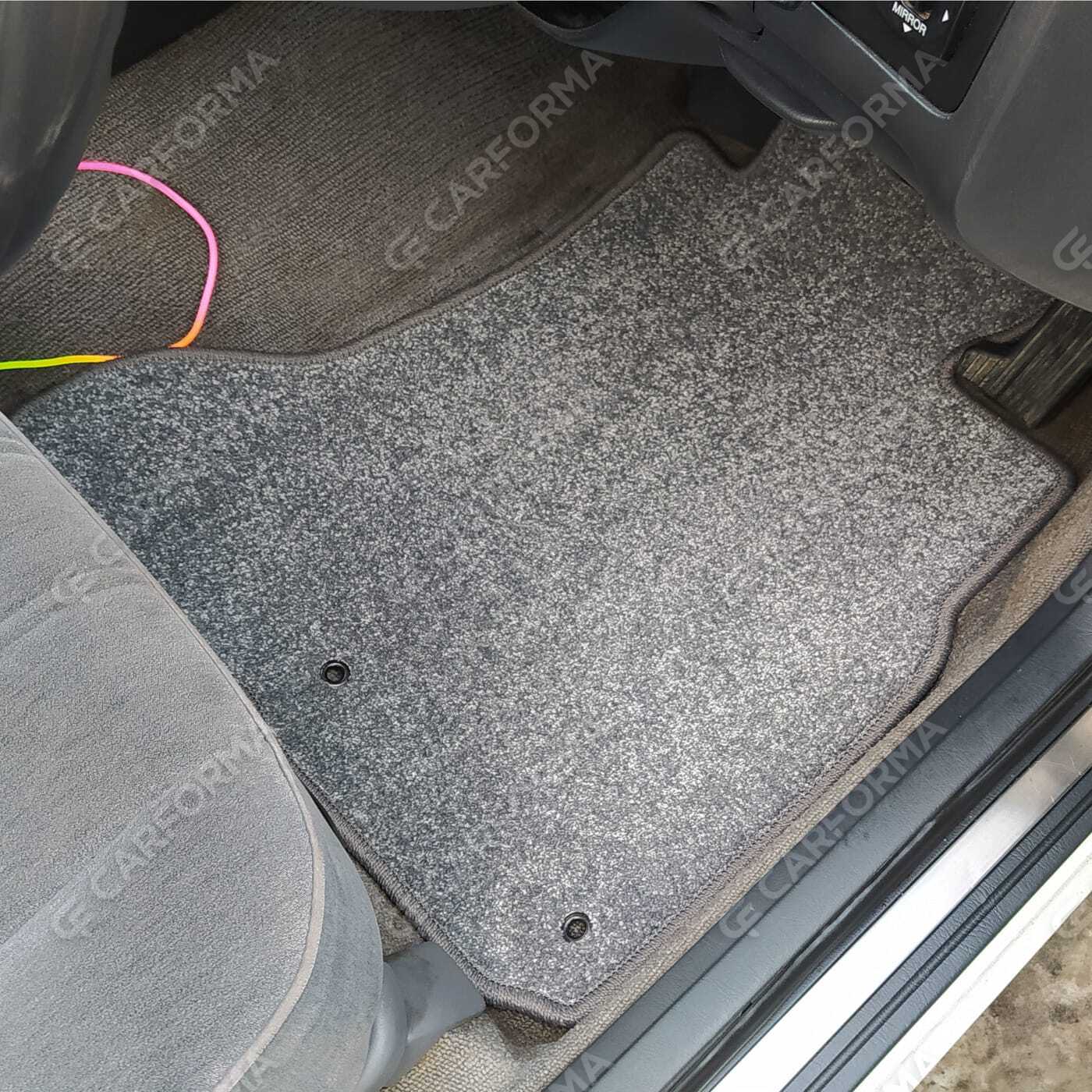 Коврики на Toyota Crown (S150) 1995&nbsp;-&nbsp;2001 в Улан-Удэ