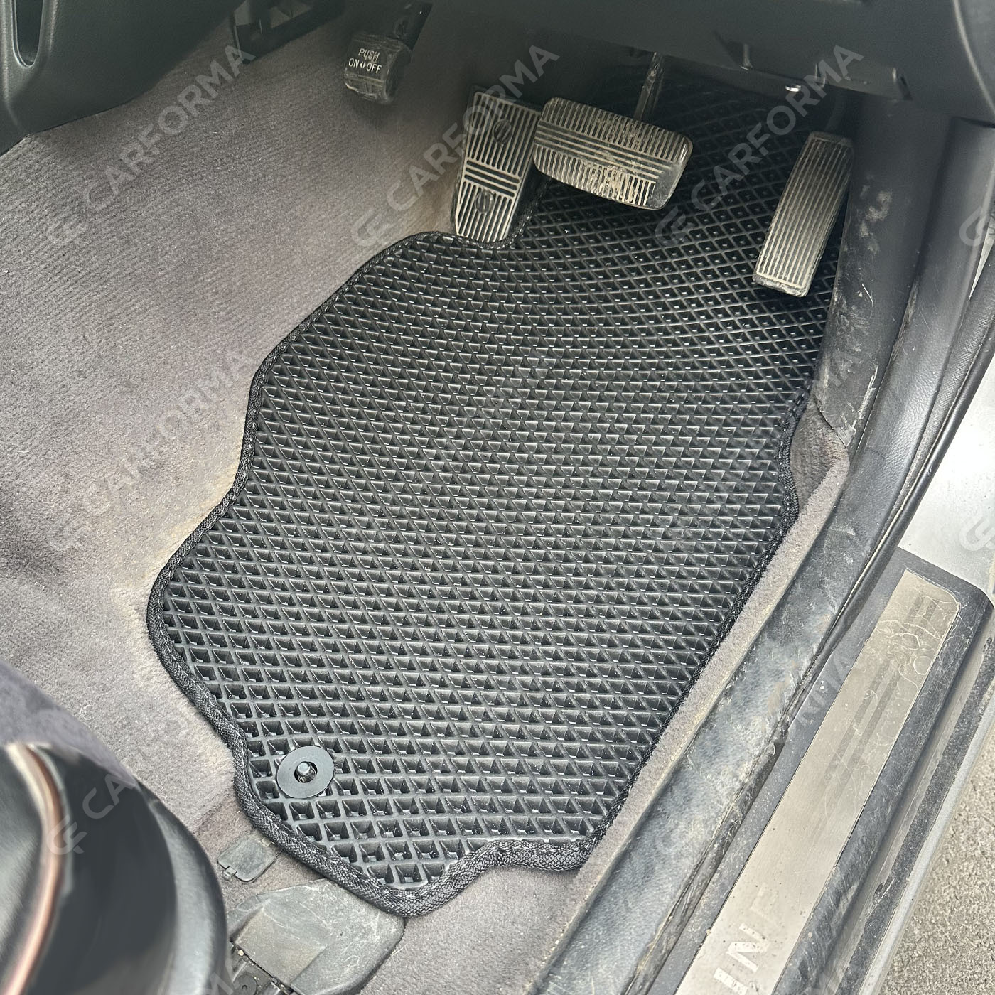 Коврики на Nissan Skyline (V35) 2001&nbsp;-&nbsp;2007 в Улан-Удэ