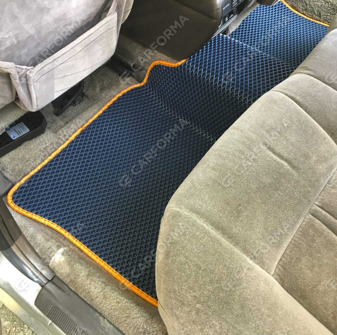 Коврики на Toyota Crown (S130) 1987&nbsp;-&nbsp;1999 в Улан-Удэ