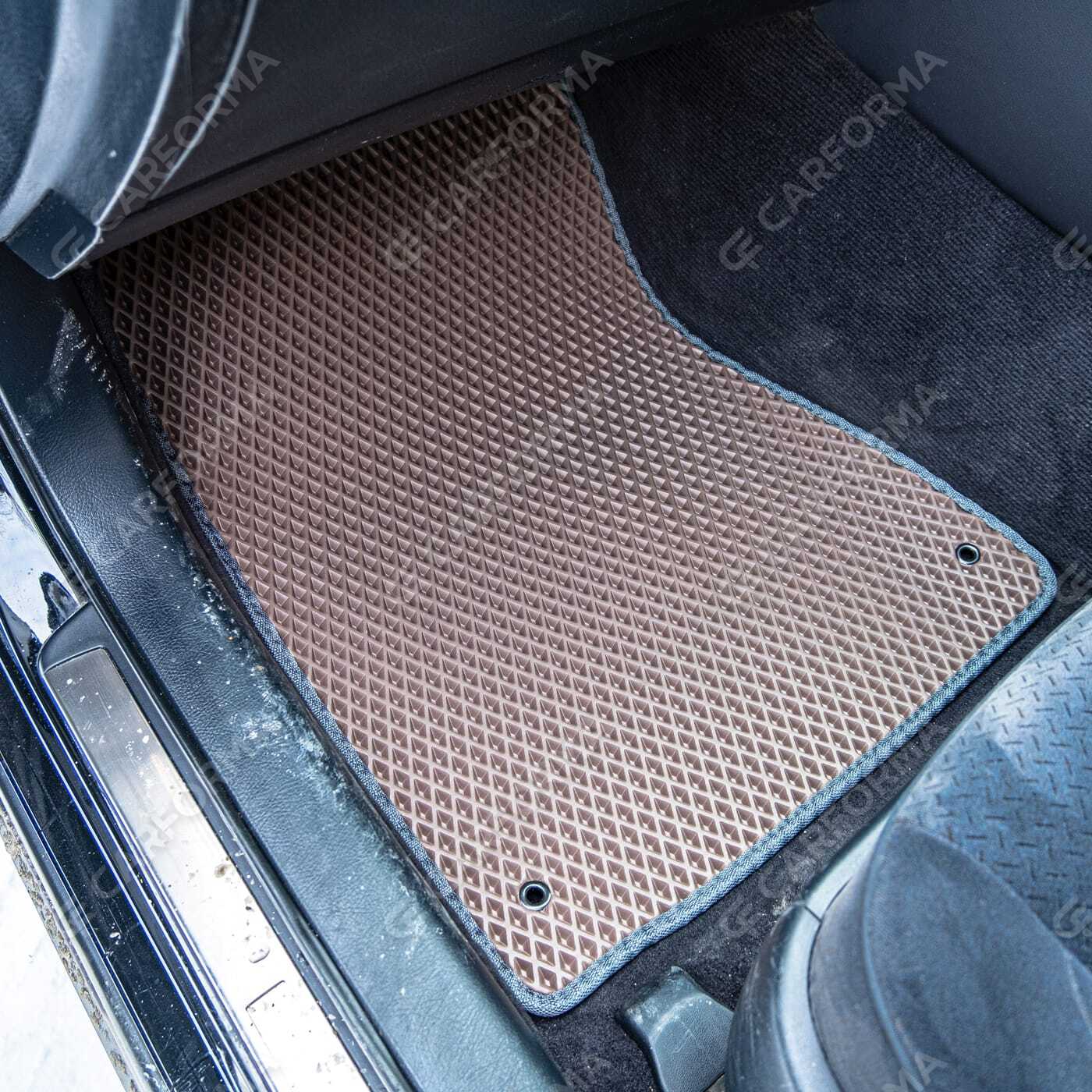 Коврики на Toyota Crown (S180) 2003&nbsp;-&nbsp;2008 в Улан-Удэ