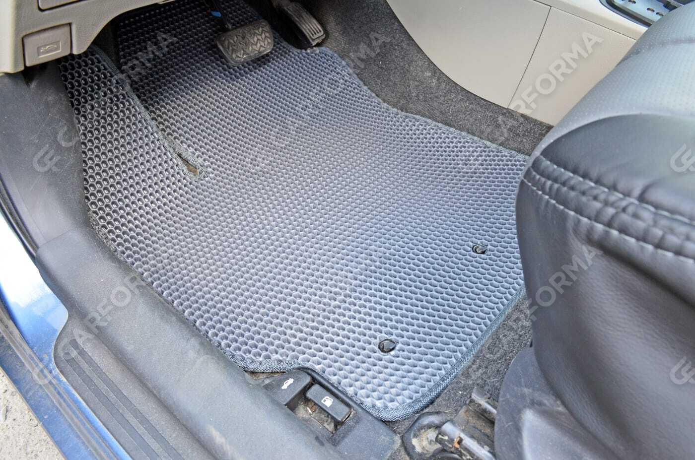 EVA коврики на Toyota Yaris II 2005&nbsp;-&nbsp;2011 в Улан-Удэ