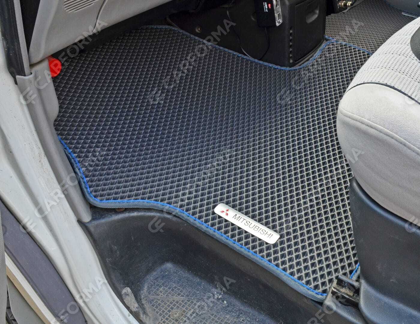 Ворсовые коврики на Mitsubishi Delica 4 1994&nbsp;-&nbsp;2007 в Улан-Удэ