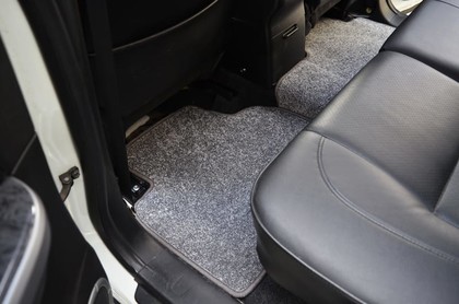 Ворсовые коврики на Suzuki Grand Vitara III 2005 - 2016 в Улан-Удэ Ворсовые коврики на Suzuki Grand Vitara III 2005 - 2016 в Улан-Удэ