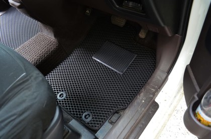 Ворсовые коврики на Toyota Porte II 2012&nbsp;-&nbsp;2020 в Улан-Удэ