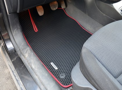 Коврики на Renault Laguna III 2007 - 2015 в Улан-Удэ Коврики на Renault Laguna III 2007 - 2015 в Улан-Удэ