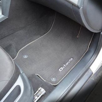 Ворсовые коврики на Skoda Octavia A5 и FL 2004 - 2013 в Улан-Удэ Ворсовые коврики на Skoda Octavia A5 и FL 2004 - 2013 в Улан-Удэ