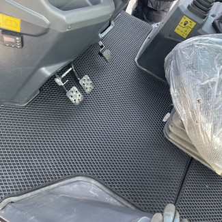 Ворсовые коврики на Спецтехника Экскаватор-погрузчик Cukurova 888 в Улан-Удэ Ворсовые коврики на Спецтехника Экскаватор-погрузчик Cukurova 888 в Улан-Удэ