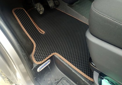 Ворсовые коврики на Volkswagen Caravelle (T6) 2015 - 2019 в Улан-Удэ Ворсовые коврики на Volkswagen Caravelle (T6) 2015 - 2019 в Улан-Удэ