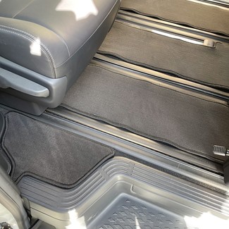 Ворсовые коврики на Toyota Hiace (H300) 2019 - 2026 в Улан-Удэ Ворсовые коврики на Toyota Hiace (H300) 2019 - 2026 в Улан-Удэ