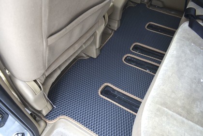 Ворсовые коврики на Nissan Serena (C24) 1999&nbsp;-&nbsp;2005 в Улан-Удэ