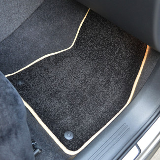 Коврики на Volvo XC40 2017 - 2026 в Улан-Удэ Коврики на Volvo XC40 2017 - 2026 в Улан-Удэ