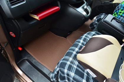 Коврики на Nissan Serena (C27) 2016&nbsp;-&nbsp;2022 в Улан-Удэ