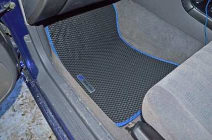Коврики на Subaru Legacy III 1998 - 2003 в Улан-Удэ Коврики на Subaru Legacy III 1998 - 2003 в Улан-Удэ