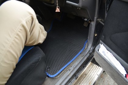 Ворсовые коврики на Toyota Hilux Surf II 1989 - 1995 в Улан-Удэ Ворсовые коврики на Toyota Hilux Surf II 1989 - 1995 в Улан-Удэ