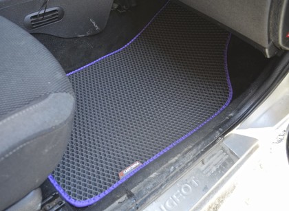 Коврики на Peugeot 206 1998 - 2012 в Улан-Удэ Коврики на Peugeot 206 1998 - 2012 в Улан-Удэ