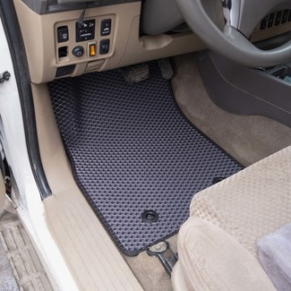 Коврики на Toyota Fortuner I 2004 - 2015 в Улан-Удэ Коврики на Toyota Fortuner I 2004 - 2015 в Улан-Удэ