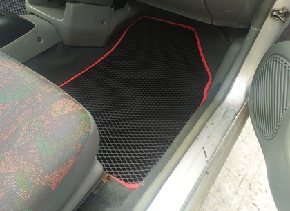 Коврики на Nissan Micra (K11) 1992&nbsp;-&nbsp;2003 в Улан-Удэ