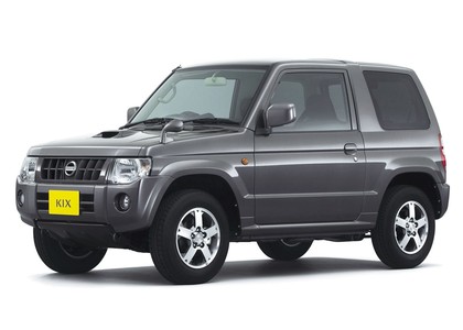 Коврики на Nissan Kix 2008 - 2012 в Улан-Удэ Коврики на Nissan Kix 2008 - 2012 в Улан-Удэ