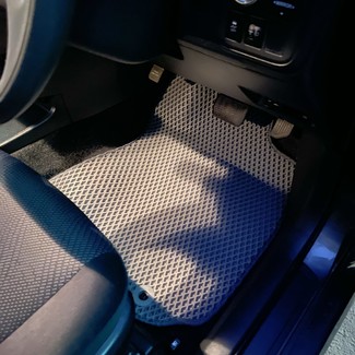 Коврики на Toyota Wish II 2009&nbsp;-&nbsp;2017 в Улан-Удэ